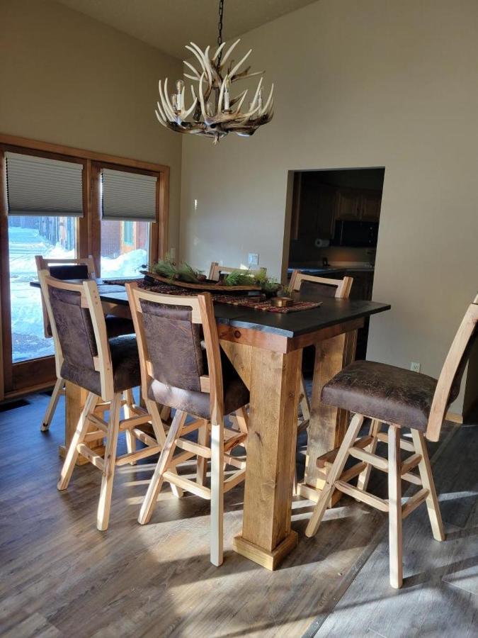 Whitetail Lodge Saint Germain Екстер'єр фото